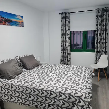 Arrecife-playa Del Reducto 아파트 *